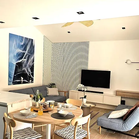 Little Big 别墅 Grebaštica